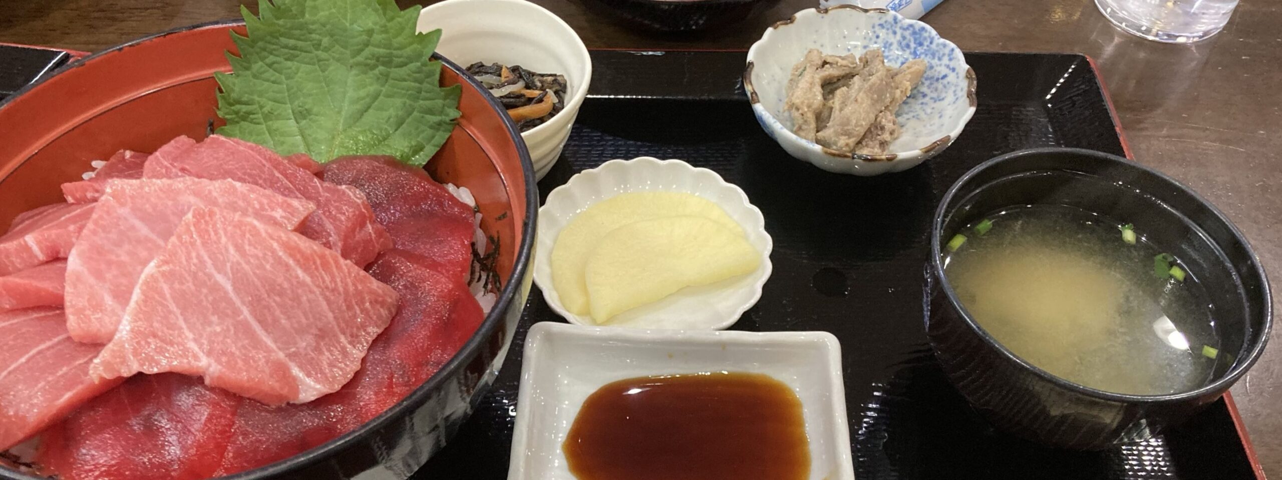 大間のマグロ丼